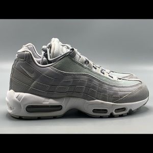 NEW Nike Air Max 95 “Wolf Grey” Size 9